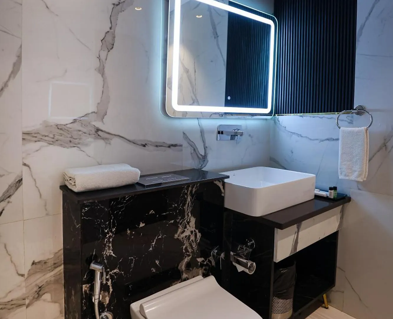 Opo Hotel Iffco Chowk Γκουργκάον Ινδία