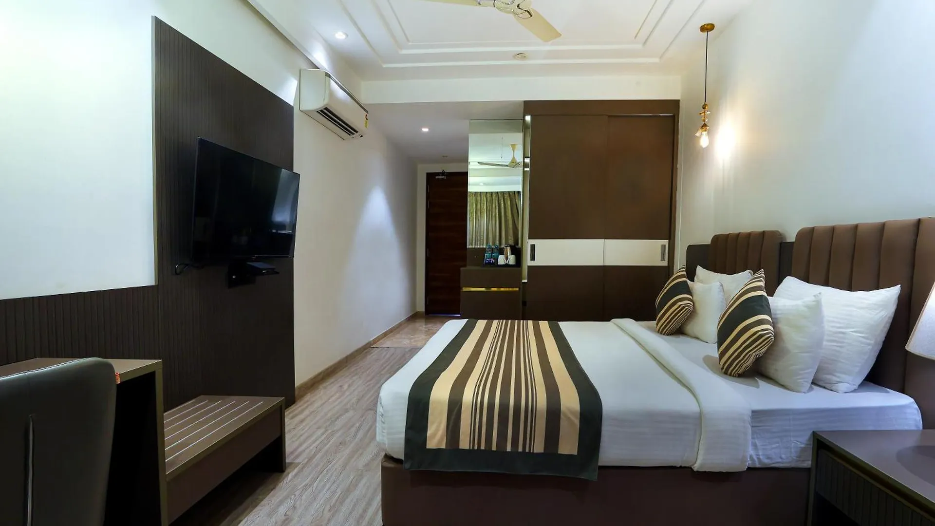 ****  Opo Hotel Iffco Chowk Gurgaon India