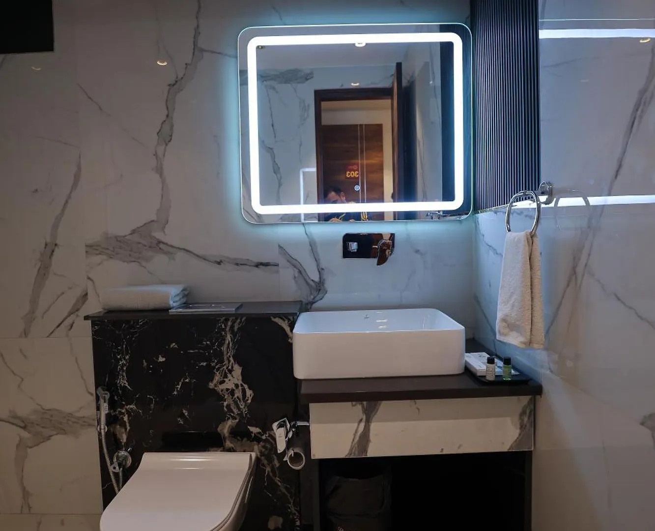 ****  Opo Hotel Iffco Chowk Γκουργκάον Ινδία